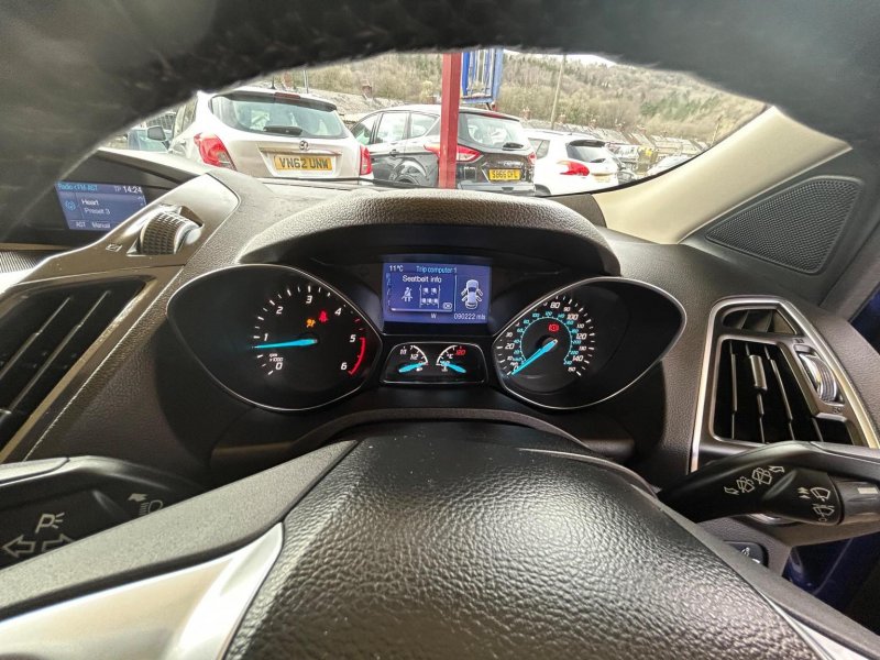FORD KUGA