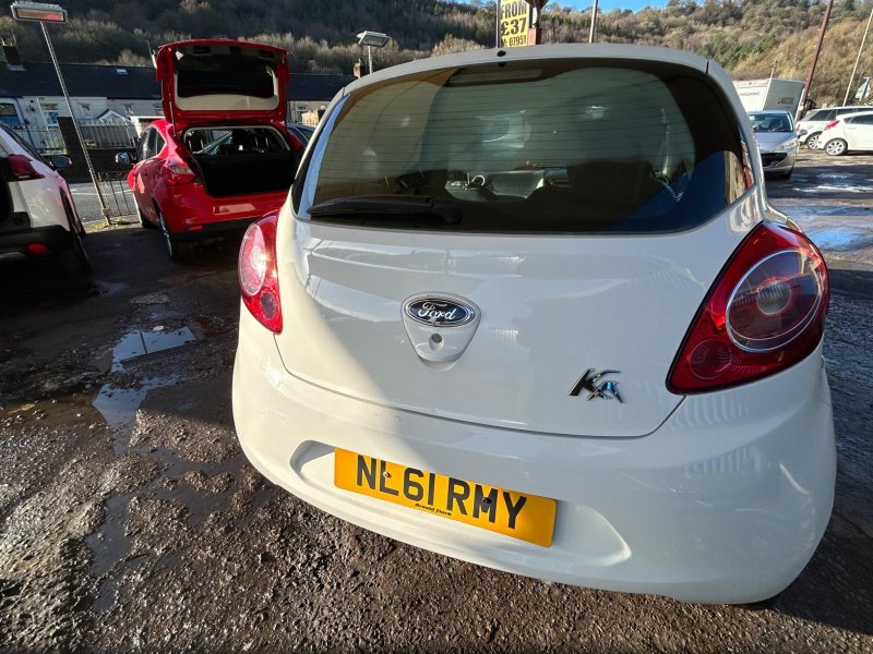 FORD KA
