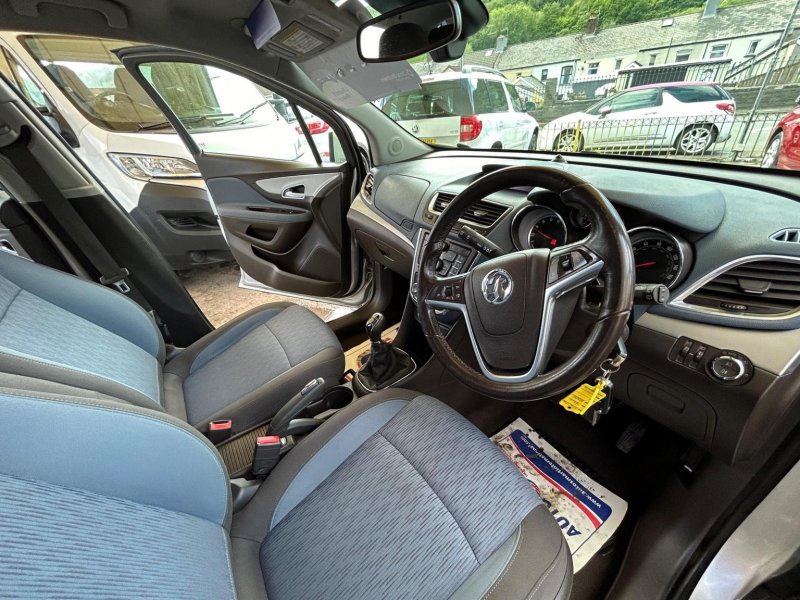 VAUXHALL MOKKA
