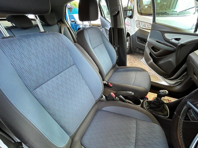 VAUXHALL MOKKA
