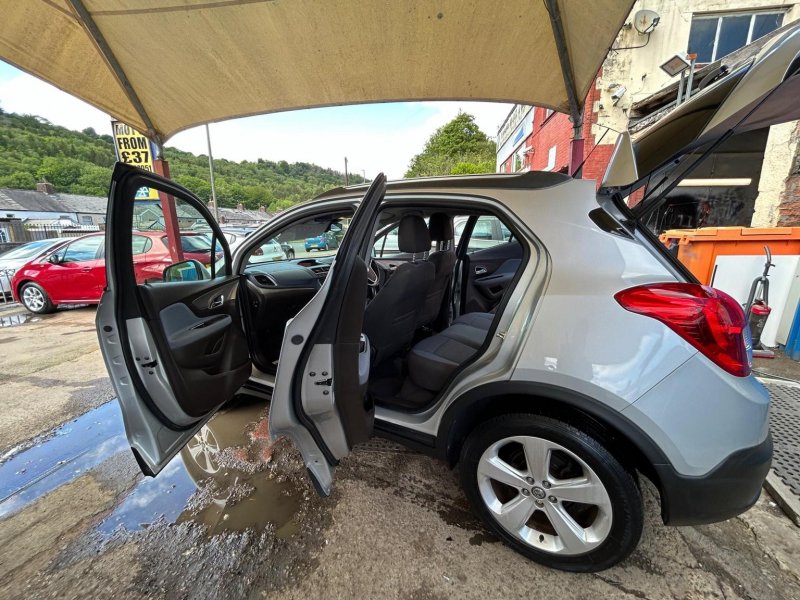 VAUXHALL MOKKA