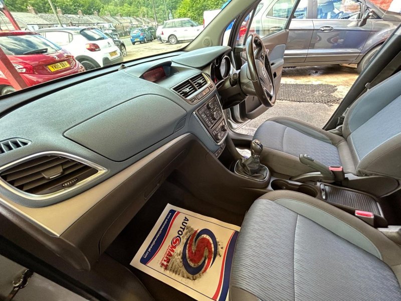 VAUXHALL MOKKA