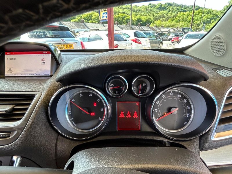VAUXHALL MOKKA