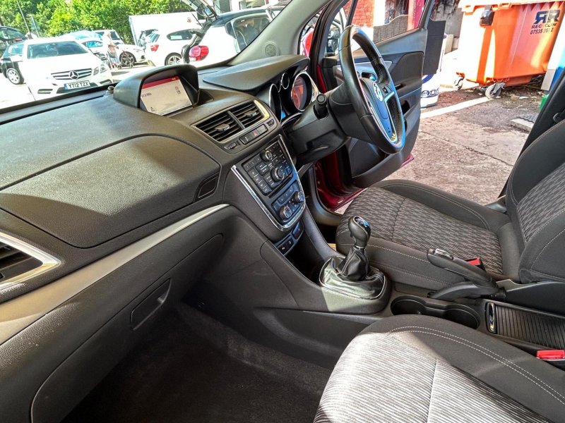 VAUXHALL MOKKA
