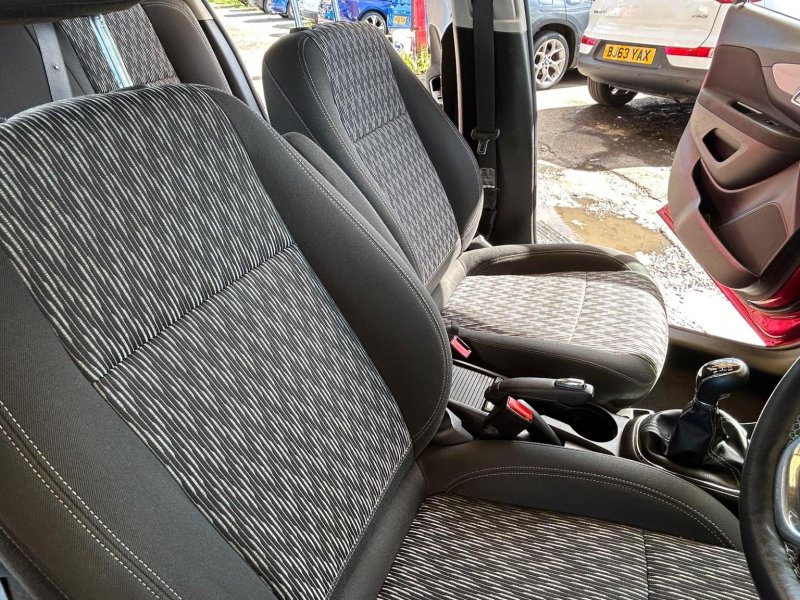 VAUXHALL MOKKA