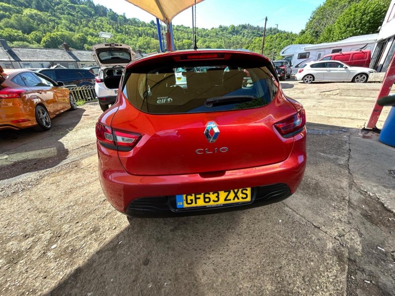RENAULT CLIO