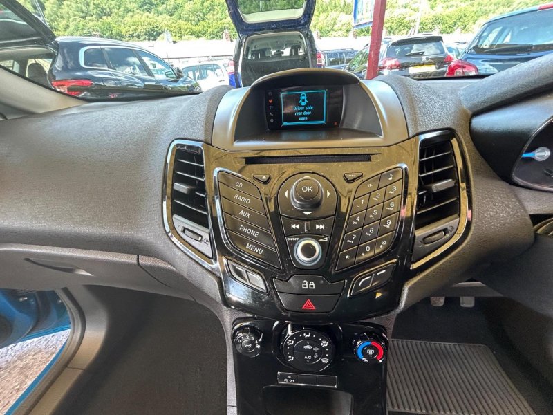 FORD FIESTA