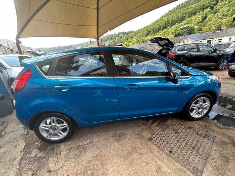 FORD FIESTA
