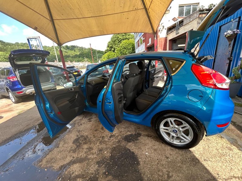 FORD FIESTA
