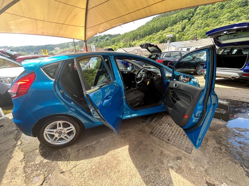 FORD FIESTA